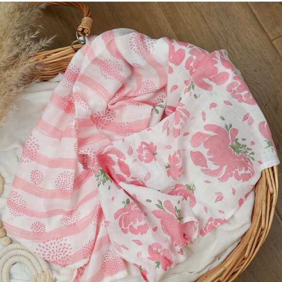Gllquen Set of 6 pink and white muslin swaddle blankets EUC - Picture 6 of 6